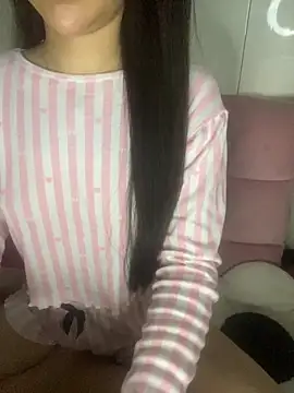 Snapshot of RubyBerry chatting on November 2025 05:33:02 PM RubyBerry online show from November 2025 05:33:02 PM