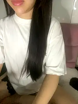 Snapshot of RubyBerry chatting on December 2025 03:54:01 PM RubyBerry online show from December 2025 03:54:01 PM