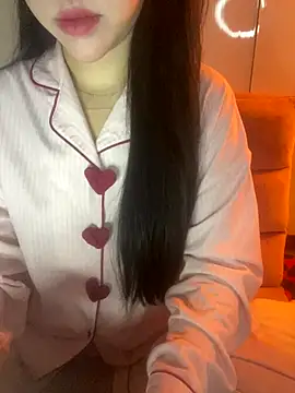 Snapshot of RubyBerry chatting on January 2026 03:32:01 AM RubyBerry online show from January 2026 03:32:01 AM