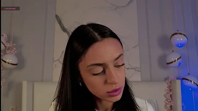 Snapshot of AdoraCortes chatting on November 2025 05:07:02 AM AdoraCortes online show from November 2025 05:07:02 AM