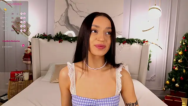 Snapshot of AdoraCortes chatting on January 2026 05:09:01 AM AdoraCortes online show from January 2026 05:09:01 AM