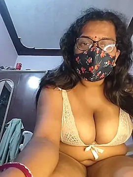 Snapshot of sexy_aaru chatting on June 2026 05:30:02 PM sexy aaru online show from June 2026 05:30:02 PM