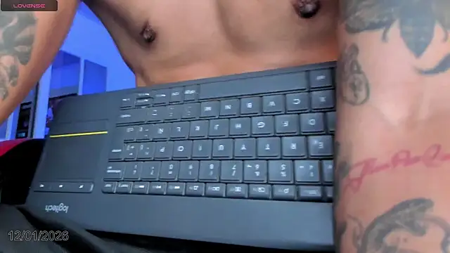 Snapshot of Ftm_xxxperiencie chatting on January 2026 01:00:02 AM Ftm xxxperiencie online show from January 2026 01:00:02 AM