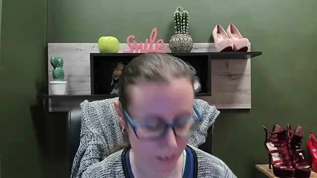Snapshot of sweetxLizzy chatting on February 2026 07:35:01 AM sweetxLizzy online show from February 2026 07:35:01 AM