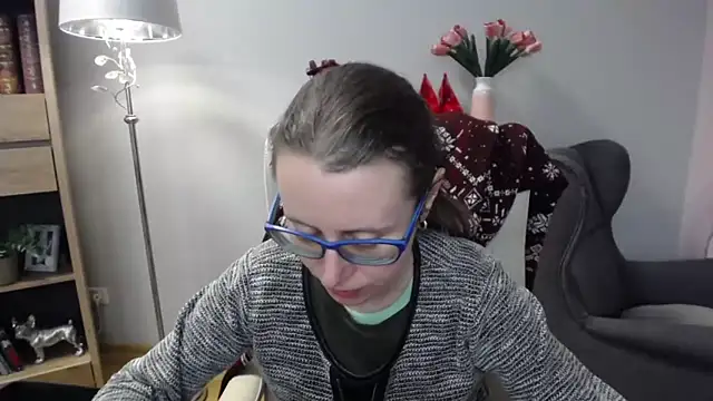 Snapshot of sweetxLizzy chatting on February 2026 05:33:02 AM sweetxLizzy online show from February 2026 05:33:02 AM