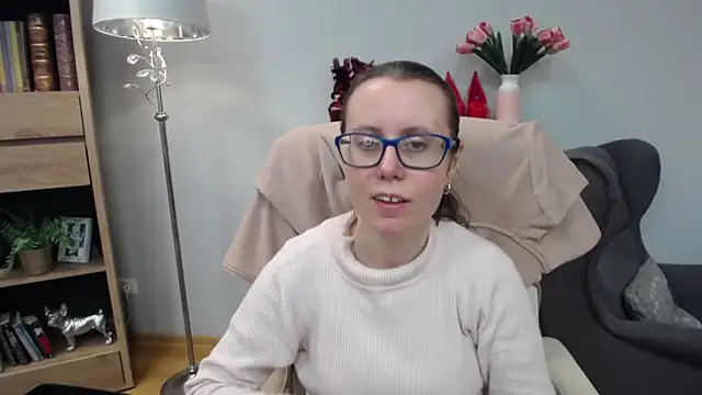 Snapshot of sweetxLizzy chatting on February 2026 05:35:01 AM sweetxLizzy online show from February 2026 05:35:01 AM