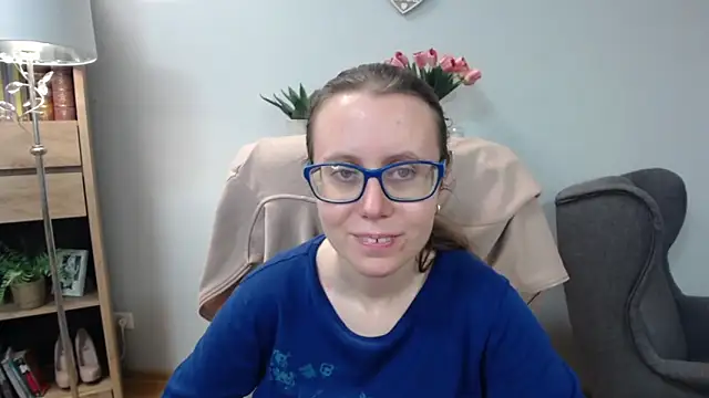 Snapshot of sweetxLizzy chatting on April 2026 04:19:01 AM sweetxLizzy online show from April 2026 04:19:01 AM