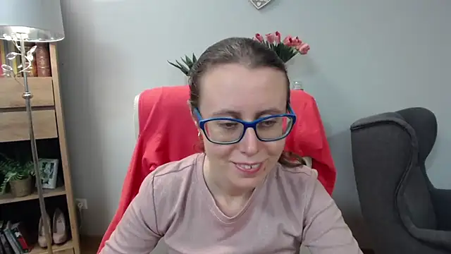 Snapshot of sweetxLizzy chatting on April 2026 04:24:02 AM sweetxLizzy online show from April 2026 04:24:02 AM