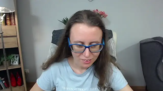 Snapshot of sweetxLizzy chatting on May 2026 04:41:02 AM sweetxLizzy online show from May 2026 04:41:02 AM