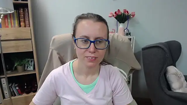 Snapshot of sweetxLizzy chatting on May 2026 04:54:01 AM sweetxLizzy online show from May 2026 04:54:01 AM