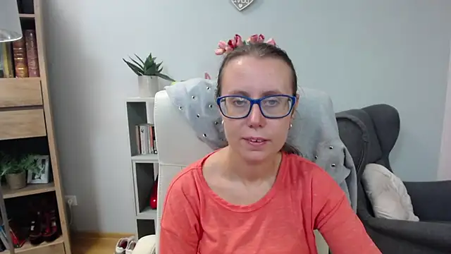 Snapshot of sweetxLizzy chatting on July 2026 04:28:02 AM sweetxLizzy online show from July 2026 04:28:02 AM