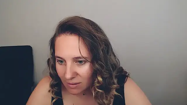 Snapshot of Darklure_ chatting on September 2025 02:09:02 PM Darklure  online show from September 2025 02:09:02 PM