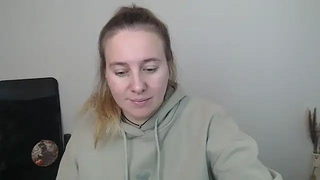 Snapshot of Darklure_ chatting on November 2025 01:13:01 PM Darklure  online show from November 2025 01:13:01 PM