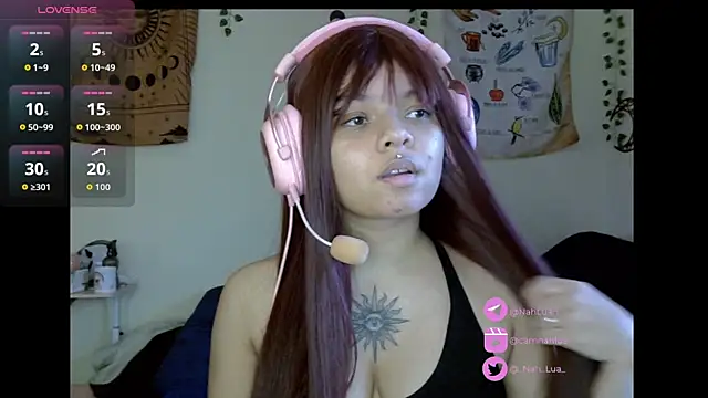 Nah Lua online show from October 2025 07:14:02 PM