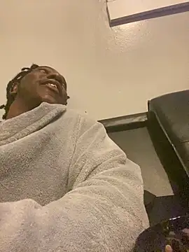 Snapshot of MosesWorld33 chatting on October 2025 11:24:01 PM MosesWorld33 online show from October 2025 11:24:01 PM