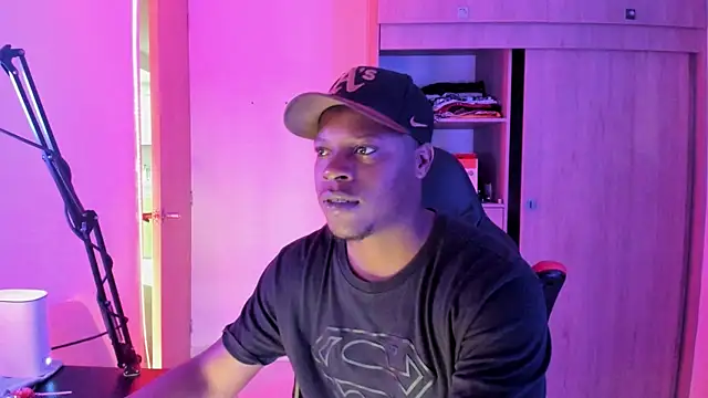 CorvisXnc0012 online show from October 2025 04:37:01 AM