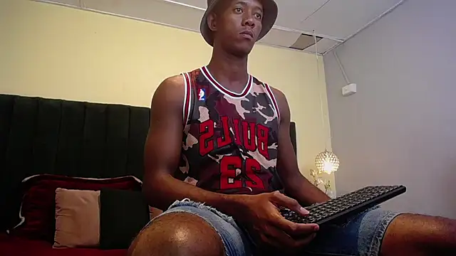 Snapshot of blackbignude chatting on July 2026 01:10:02 AM blackbignude online show from July 2026 01:10:02 AM