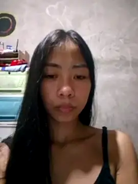 Snapshot of SweetMissPinay18 chatting on June 2026 03:03:01 PM SweetMissPinay18 online show from June 2026 03:03:01 PM
