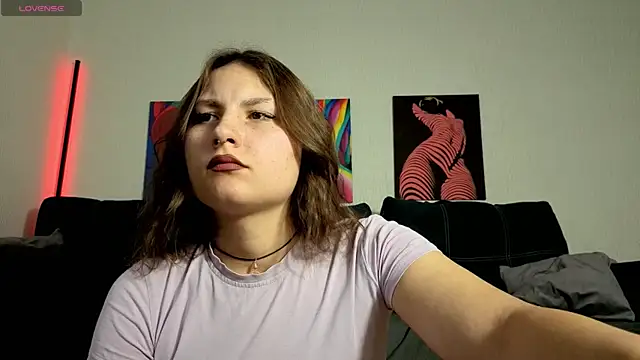 TrixiBell online show from July 2026 06:47:02 AM