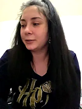 Snapshot of SaraViss20 chatting on February 2026 07:19:02 PM SaraViss20 online show from February 2026 07:19:02 PM