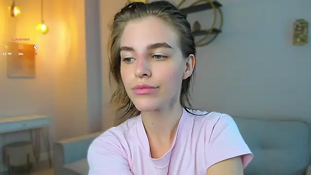 EleneButton online show from September 2025 01:16:01 AM