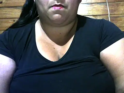 Snapshot of MARRENTINHA34 chatting on November 2025 05:45:02 PM MARRENTINHA34 online show from November 2025 05:45:02 PM