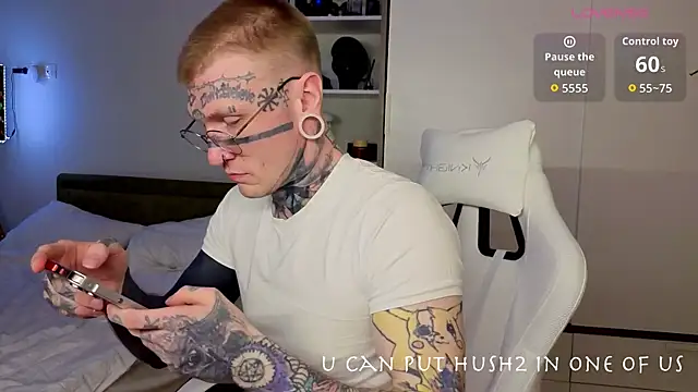 Snapshot of callmealexthx chatting on February 2026 06:28:01 AM callmealexthx online show from February 2026 06:28:01 AM