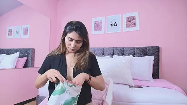 maddie beauty online show from November 2025 09:48:02 PM