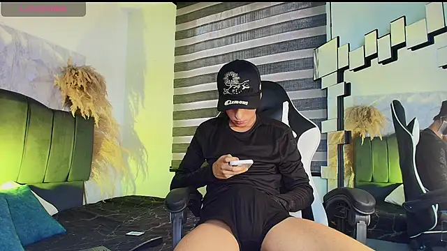 Isaac tan online show from March 2026 08:05:02 PM