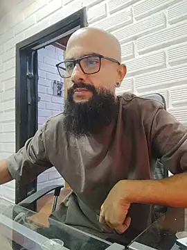Snapshot of FranccoJ chatting on July 2026 10:52:01 PM FranccoJ online show from July 2026 10:52:01 PM