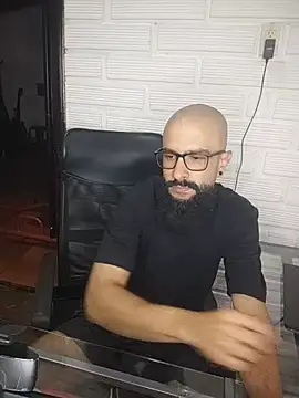Snapshot of FranccoJ chatting on July 2026 12:43:02 AM FranccoJ online show from July 2026 12:43:02 AM