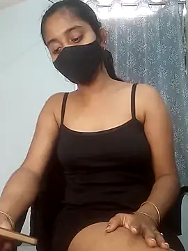 shrutee12 online show from December 2025 07:03:01 AM