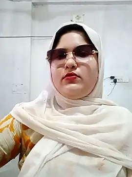 Snapshot of Nusrat-N chatting on July 2026 03:45:02 AM Nusrat-N online show from July 2026 03:45:02 AM
