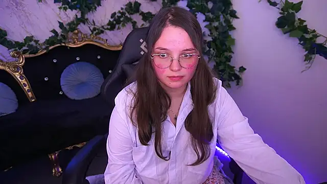 SophieDreamss online show from November 2025 03:01:02 PM