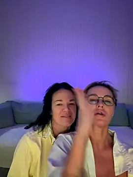 Snapshot of PleasureWeCouple chatting on October 2025 04:08:02 PM PleasureWeCouple online show from October 2025 04:08:02 PM