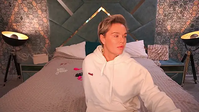 PleasureWeCouple online show from November 2025 06:56:02 AM