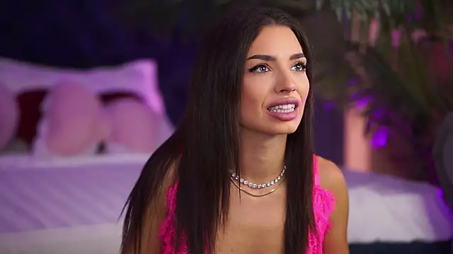 Snapshot of LalaRoze chatting on September 2025 06:42:02 PM LalaRoze online show from September 2025 06:42:02 PM