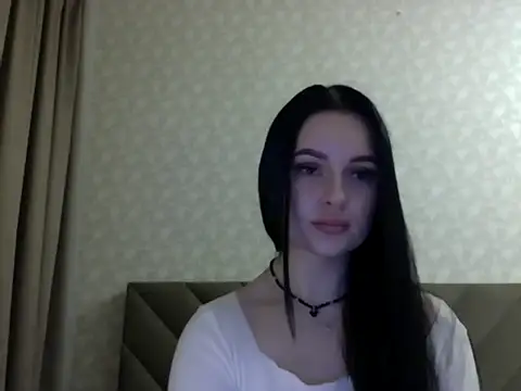 Lulii24 online show from October 2025 11:16:01 PM
