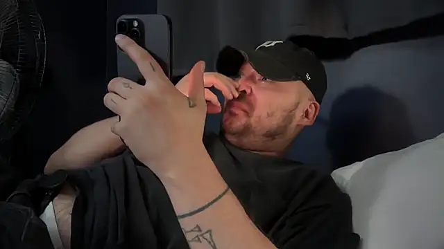 rough1985 online show from September 2025 05:53:02 AM