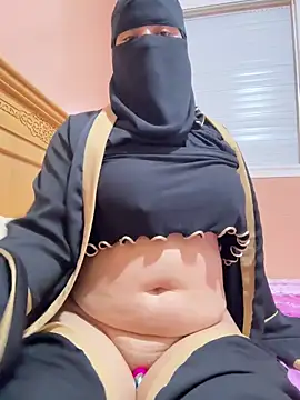 Snapshot of _Laiali_ chatting on October 2025 01:23:02 PM Laiali online show from October 2025 01:23:02 PM