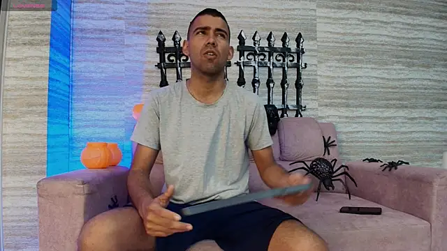 magnus serket online show from October 2025 11:43:02 AM