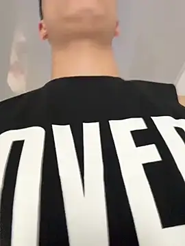 AdrianRinaldi online show from November 2025 07:56:02 PM