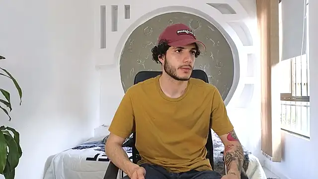 Rafael Mendezz online show from November 2025 08:07:01 PM