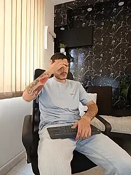 Snapshot of Rafael_Mendezz chatting on July 2026 08:12:02 PM Rafael Mendezz online show from July 2026 08:12:02 PM