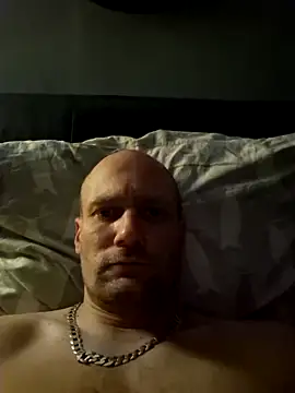 Spaner3300 online show from October 2025 09:17:02 PM