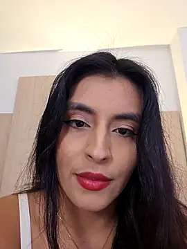 Snapshot of AliishaPss chatting on April 2026 07:31:02 PM AliishaPss online show from April 2026 07:31:02 PM
