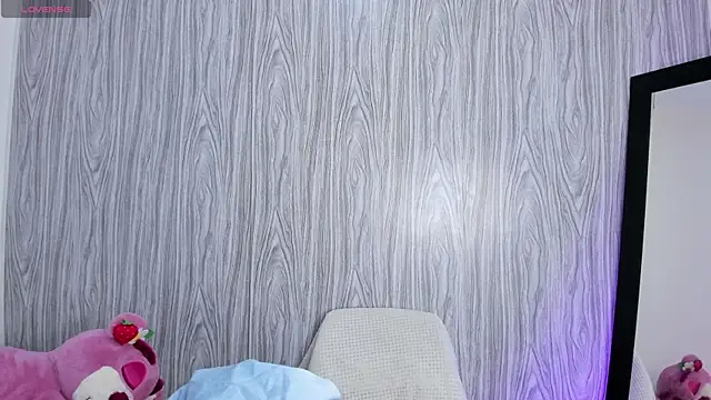 Sofii 03 online show from September 2025 11:16:01 PM