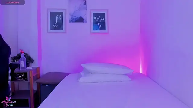 Snapshot of Anastasia_lauren chatting on November 2025 08:30:01 PM Anastasia lauren online show from November 2025 08:30:01 PM