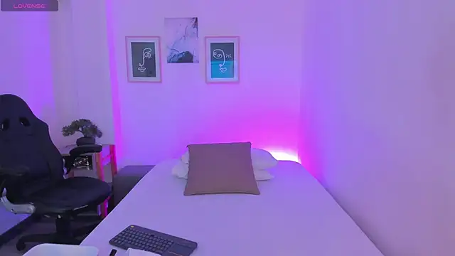 Snapshot of Anastasia_lauren chatting on December 2025 08:06:02 PM Anastasia lauren online show from December 2025 08:06:02 PM