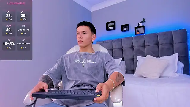 Thomas moon online show from January 2026 01:24:02 PM